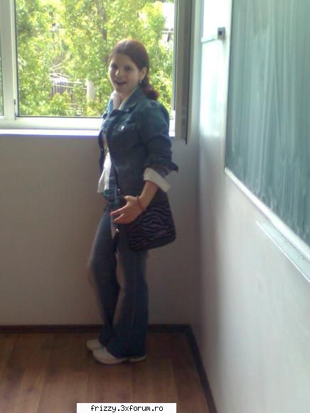 NU intrati^^ - Ok, fetelor am cateva poze noi facute acum cateva - Poze cu noi